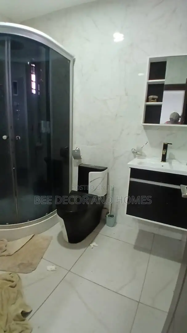 2bdrm Townhouse / Terrace in Bee Decor& Homes, Madina for rent in Madina