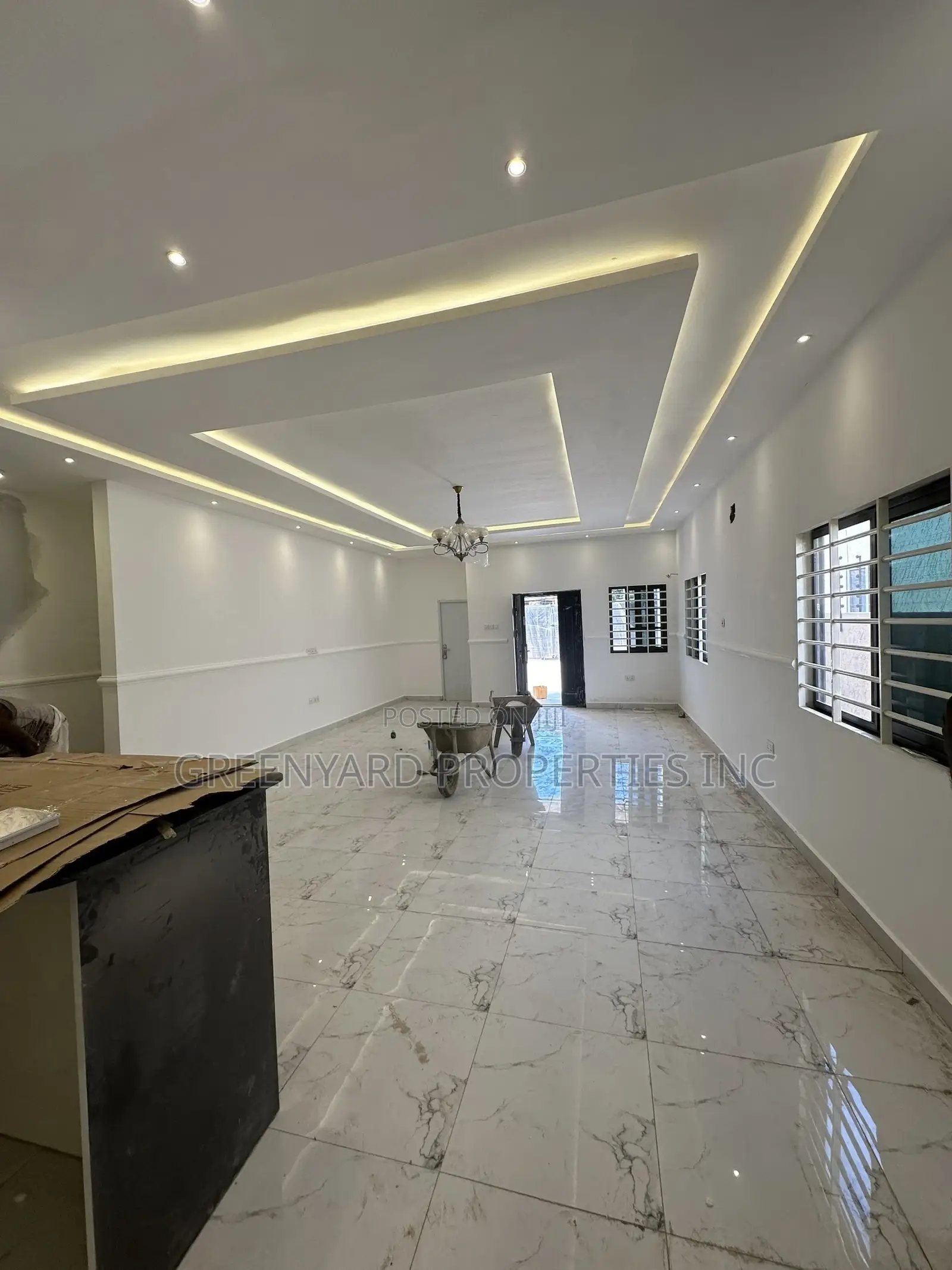 3bdrm House in Lakeside for sale in Lake Side Estate