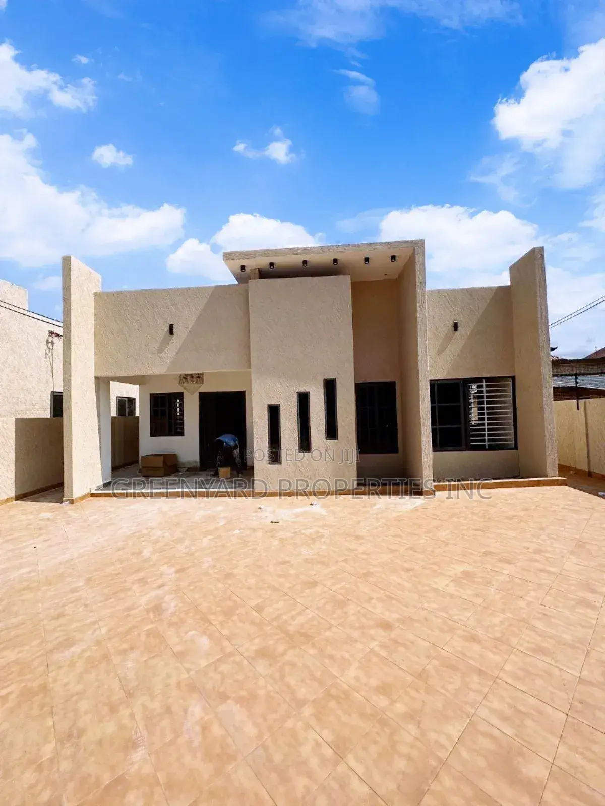 3bdrm House in Lakeside for sale in Lake Side Estate