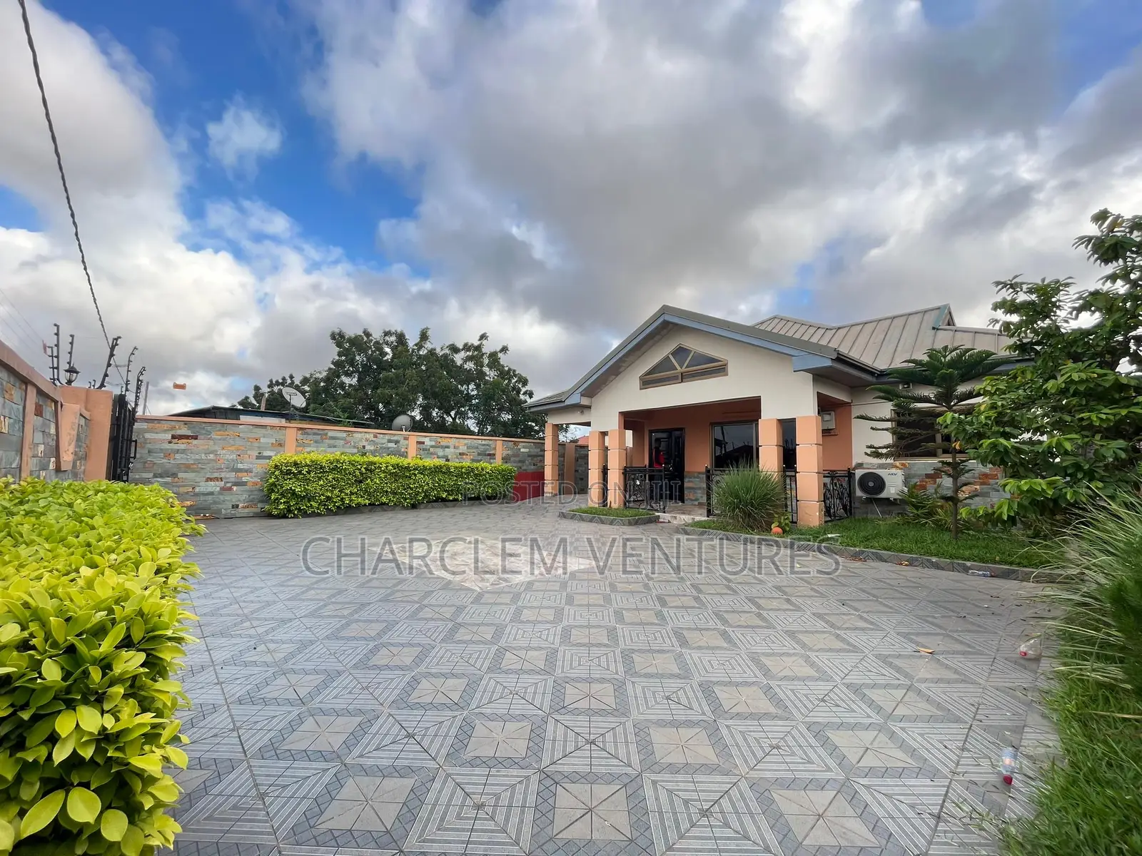 3bdrm House in Charclem Ventures, Ashaley Botwe for rent in Ashaley Botwe