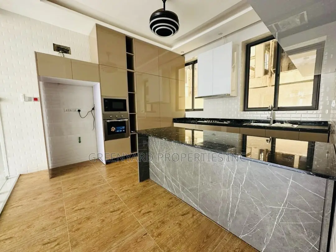 6bdrm Mansion in Roman Ridge for sale in Roman Ridge