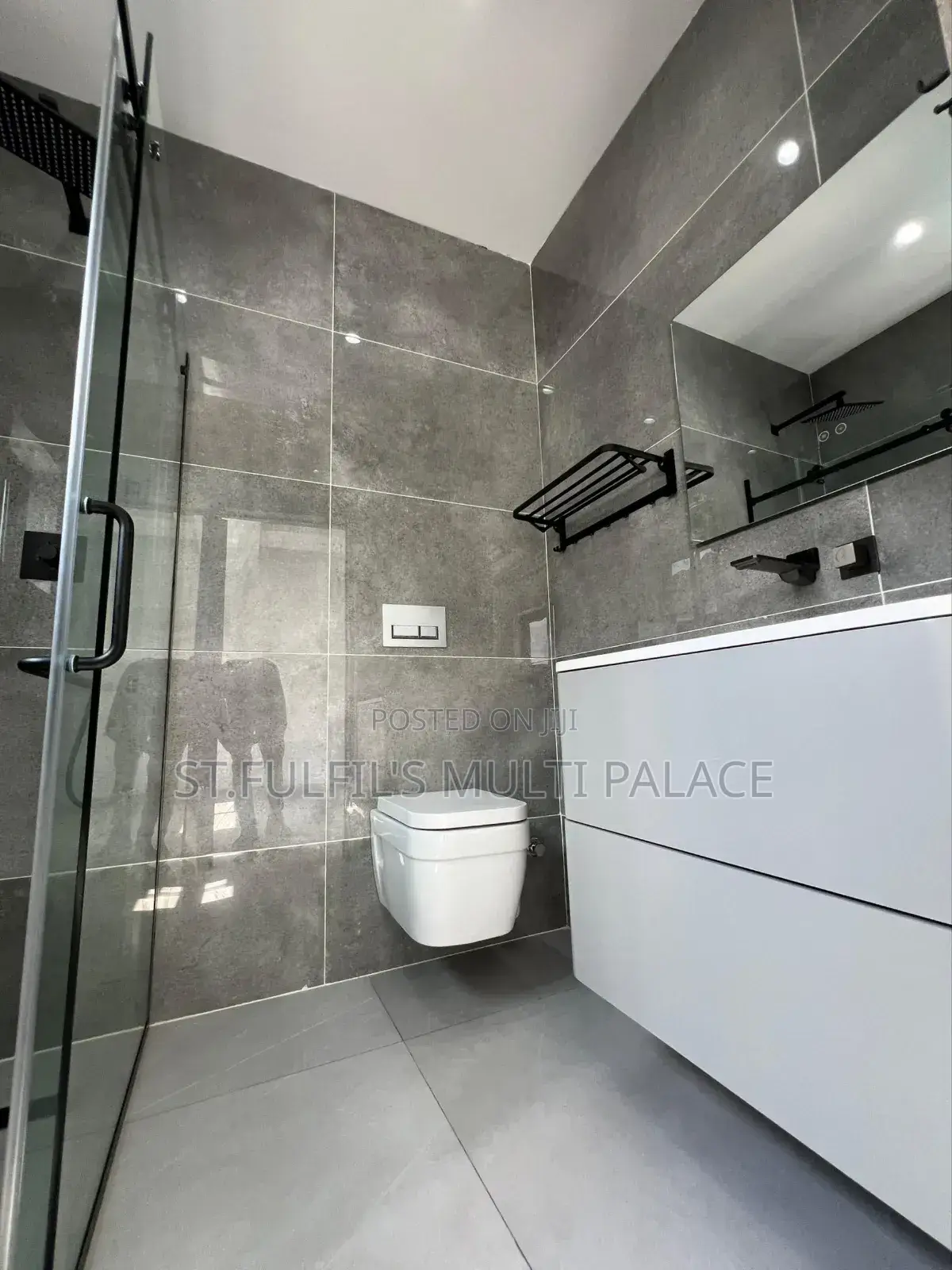 4bdrm House in East Legon for sale in East Legon