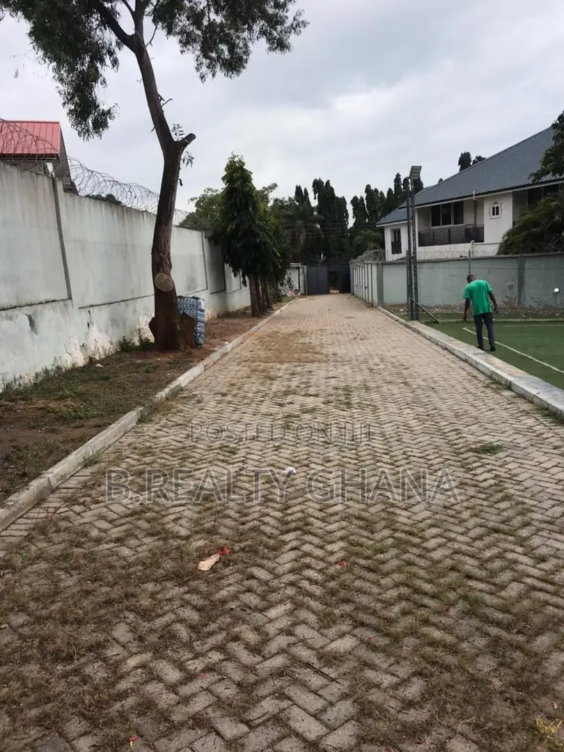 A Titled Acre of Land at Ringway for Sale in Accra Metropolitan
