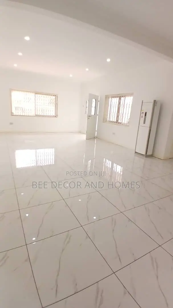 3bdrm Apartment in American House, East Legon for rent in East Legon