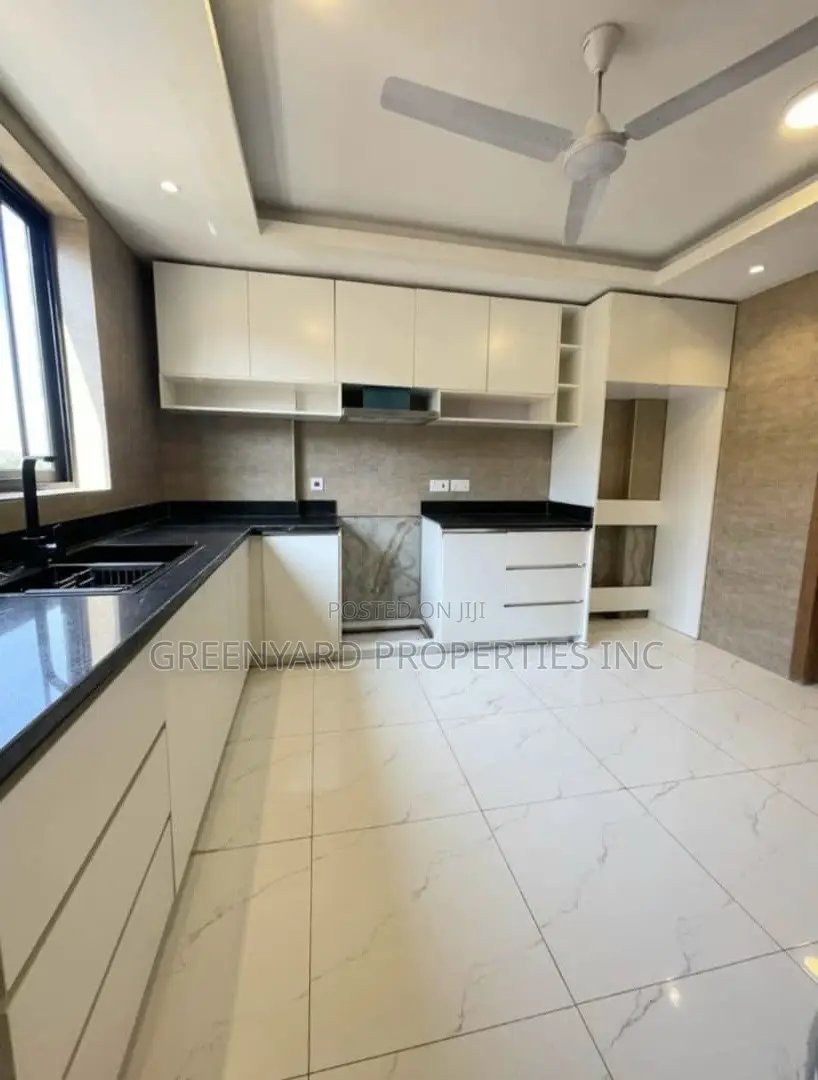 2bdrm Apartment in American House, East Legon for rent in East Legon