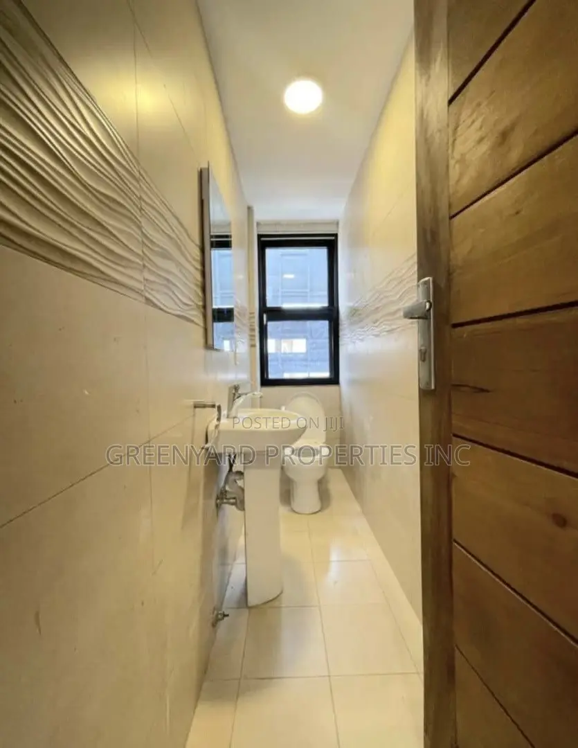 2bdrm Apartment in American House, East Legon for rent in East Legon