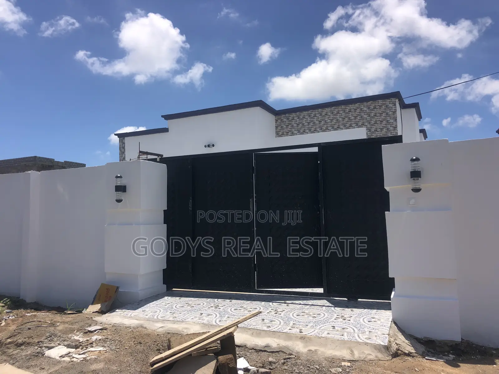3bdrm Apartment in Kasoa for sale in Kasoa