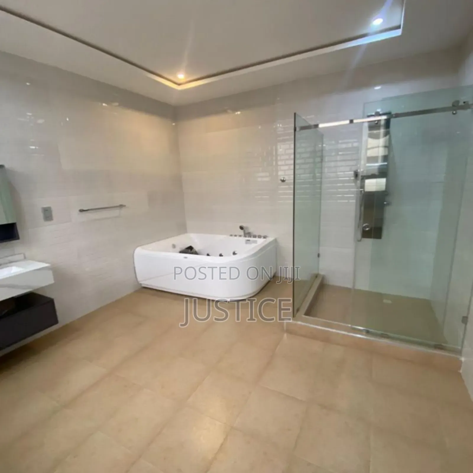 4bdrm Duplex in Airport Residential for sale in Airport Residential Area