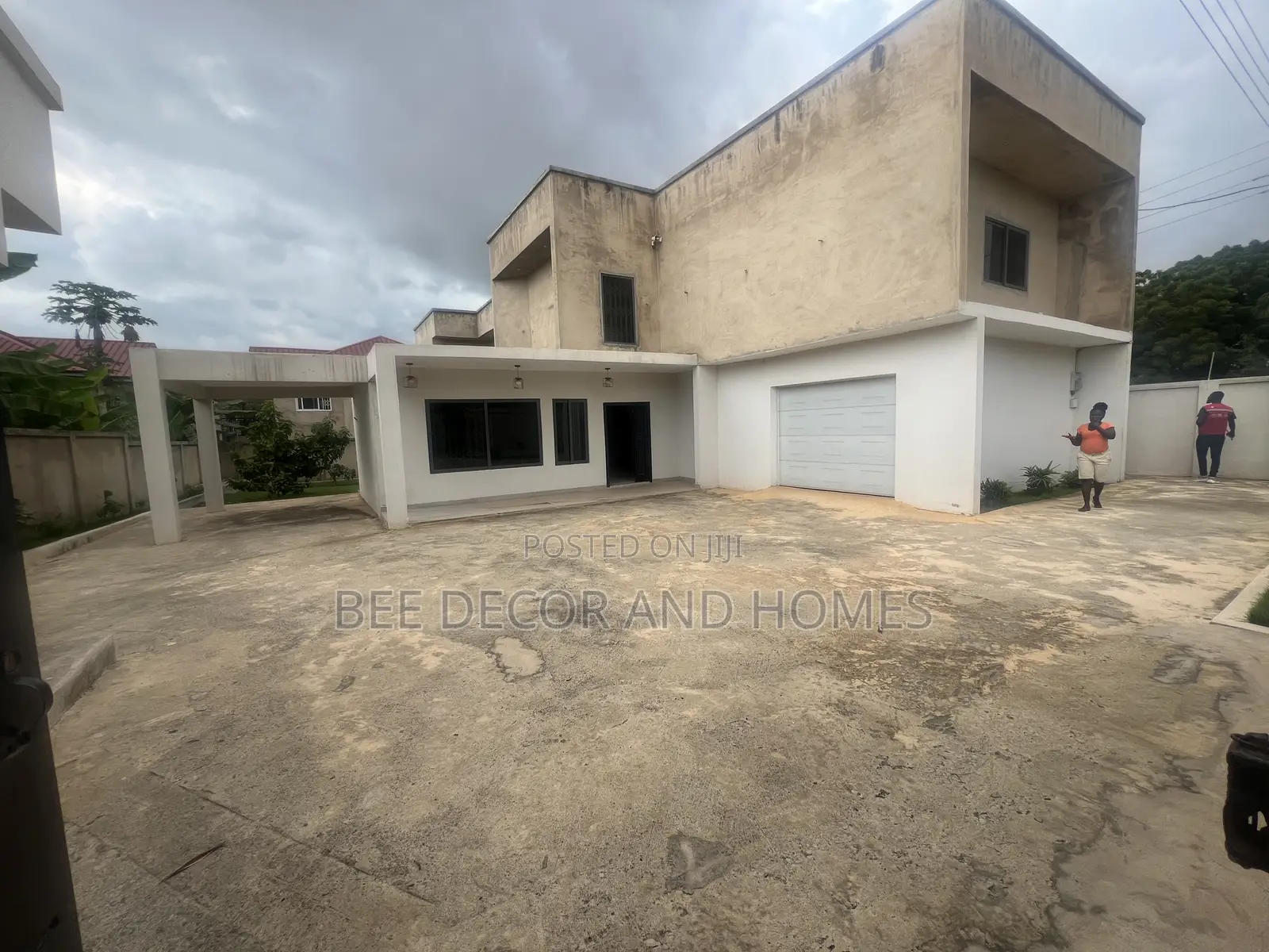 4bdrm Apartment in Bee Decor & Homes, Oyarifa for sale in Oyarifa