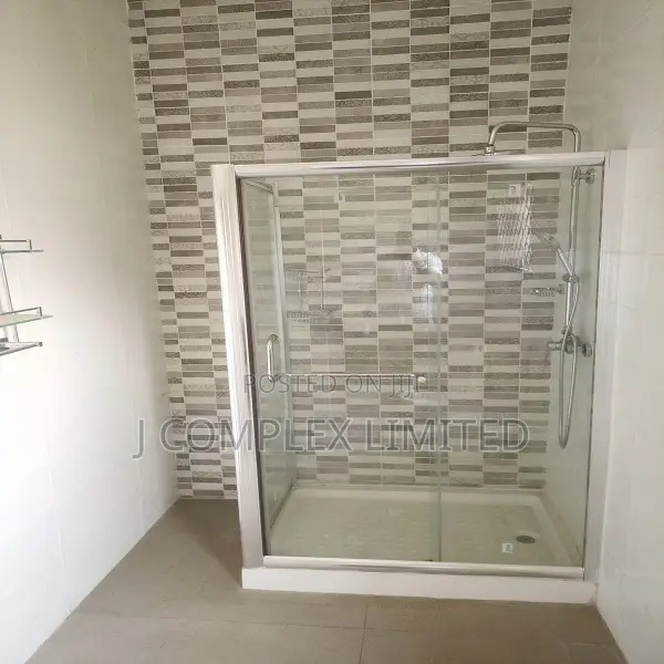 4bdrm House in Abelemkpe, Methodist Church Area for sale in Methodist Church Area