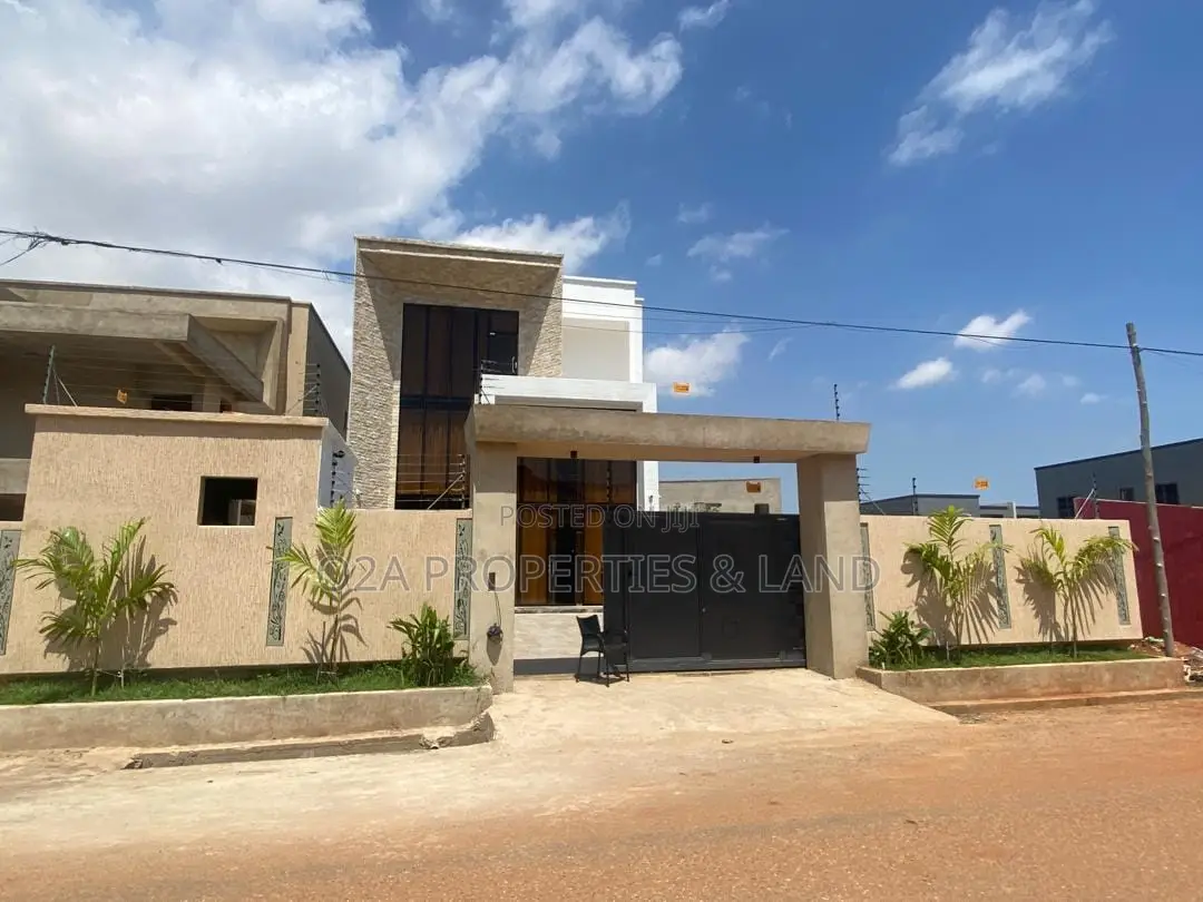 5bdrm House in Nanakrom - Less Than, Boundary Road Area for sale in Boundary Road Area