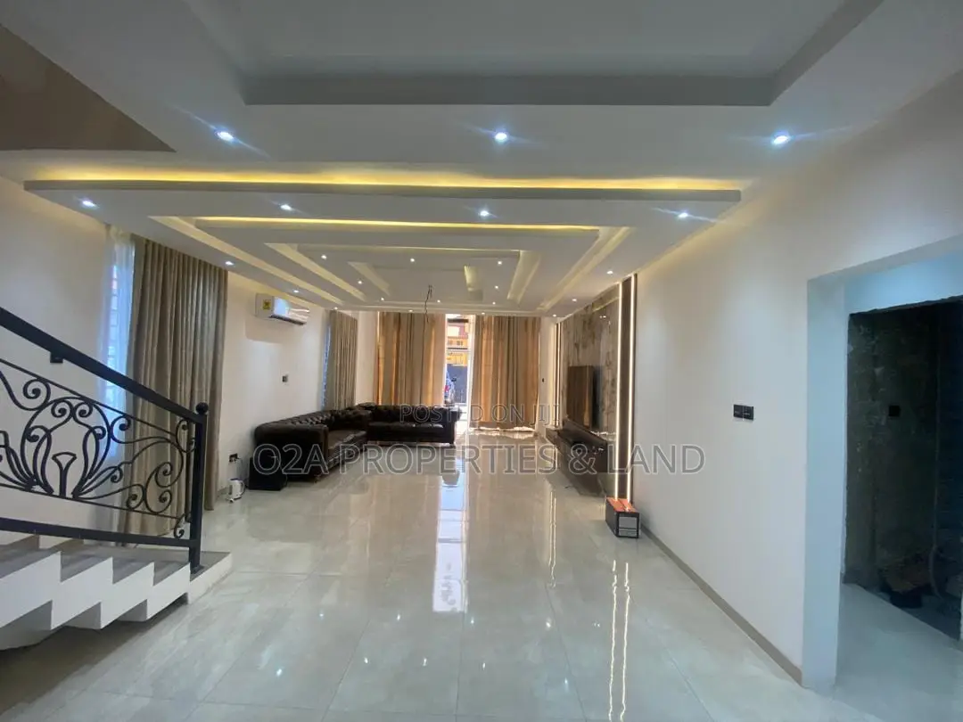 5bdrm House in Nanakrom - Less Than, Boundary Road Area for sale in Boundary Road Area