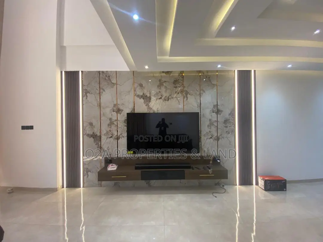 5bdrm House in Nanakrom - Less Than, Boundary Road Area for sale in Boundary Road Area