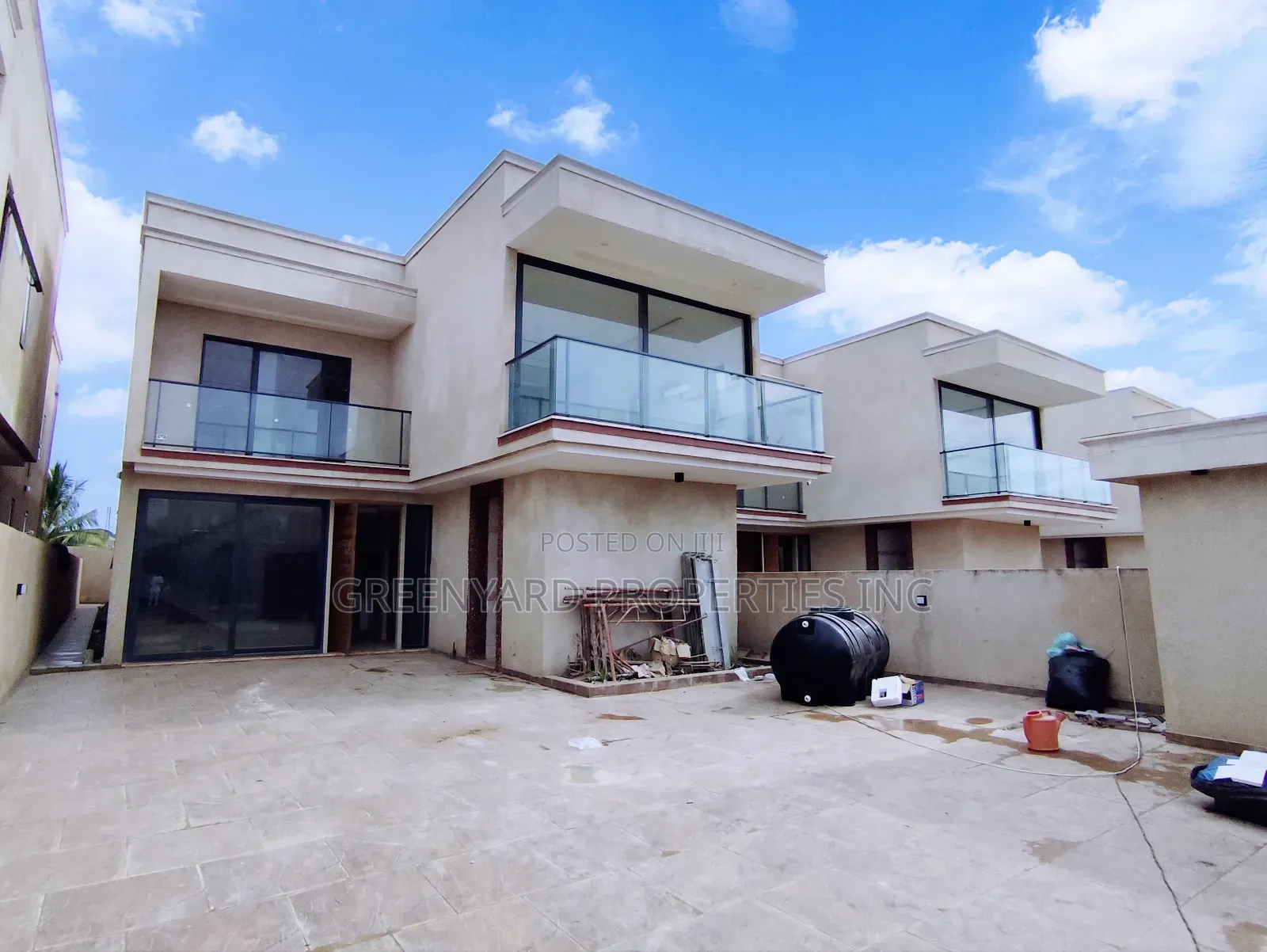 5bdrm House in Lakeside, Ashaley Botwe for sale in Ashaley Botwe