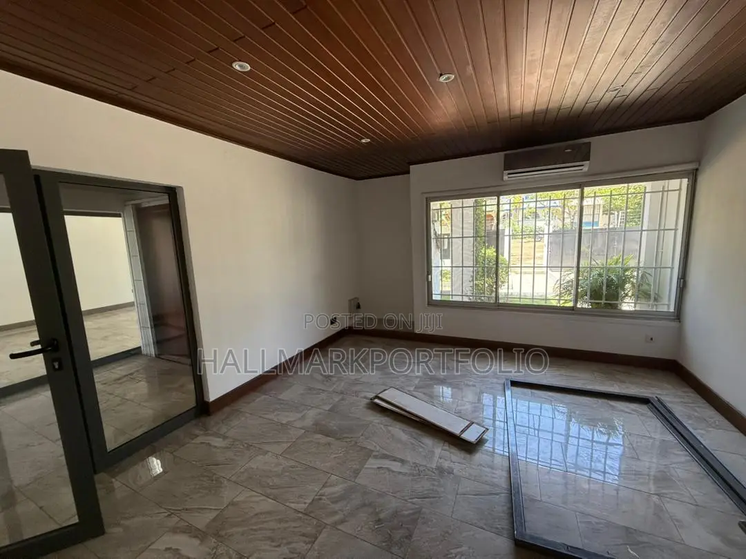 5bdrm House in American Embassy, Cantonments for rent in Cantonments