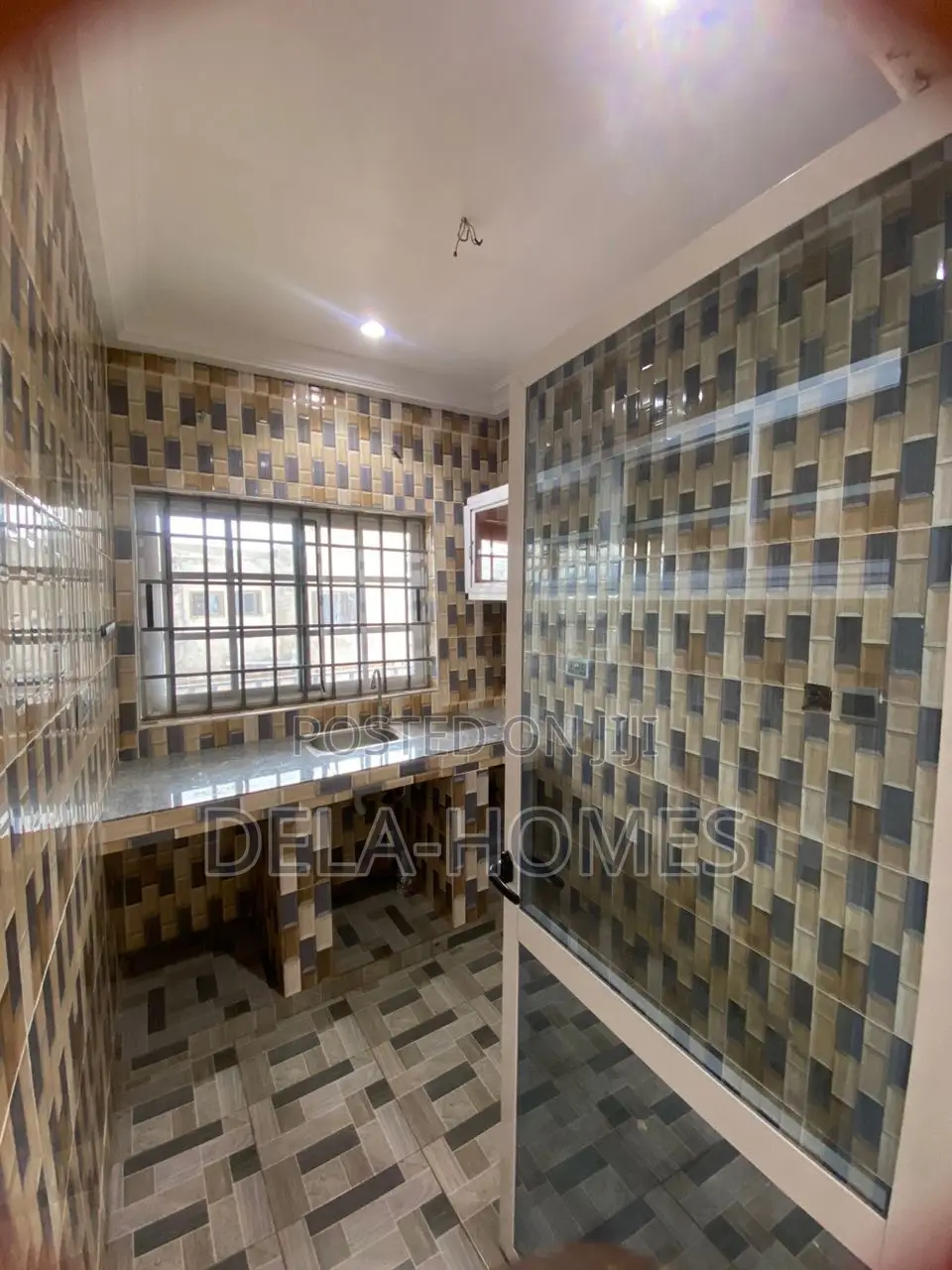 Chamber and Hall Self Contain in Lake Side Estate