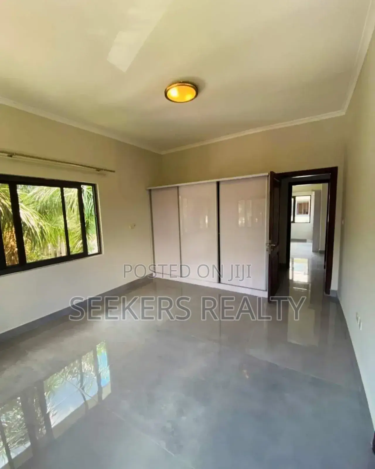 4bdrm Townhouse / Terrace in Seekers Realty, Cantonments for rent in Cantonments