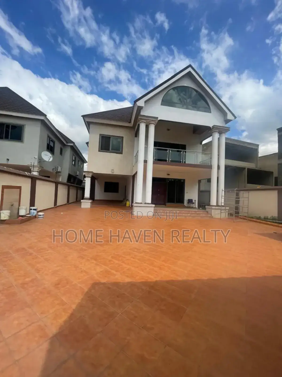 5bdrm Mansion in Dzorwulu for rent in Dzorwulu