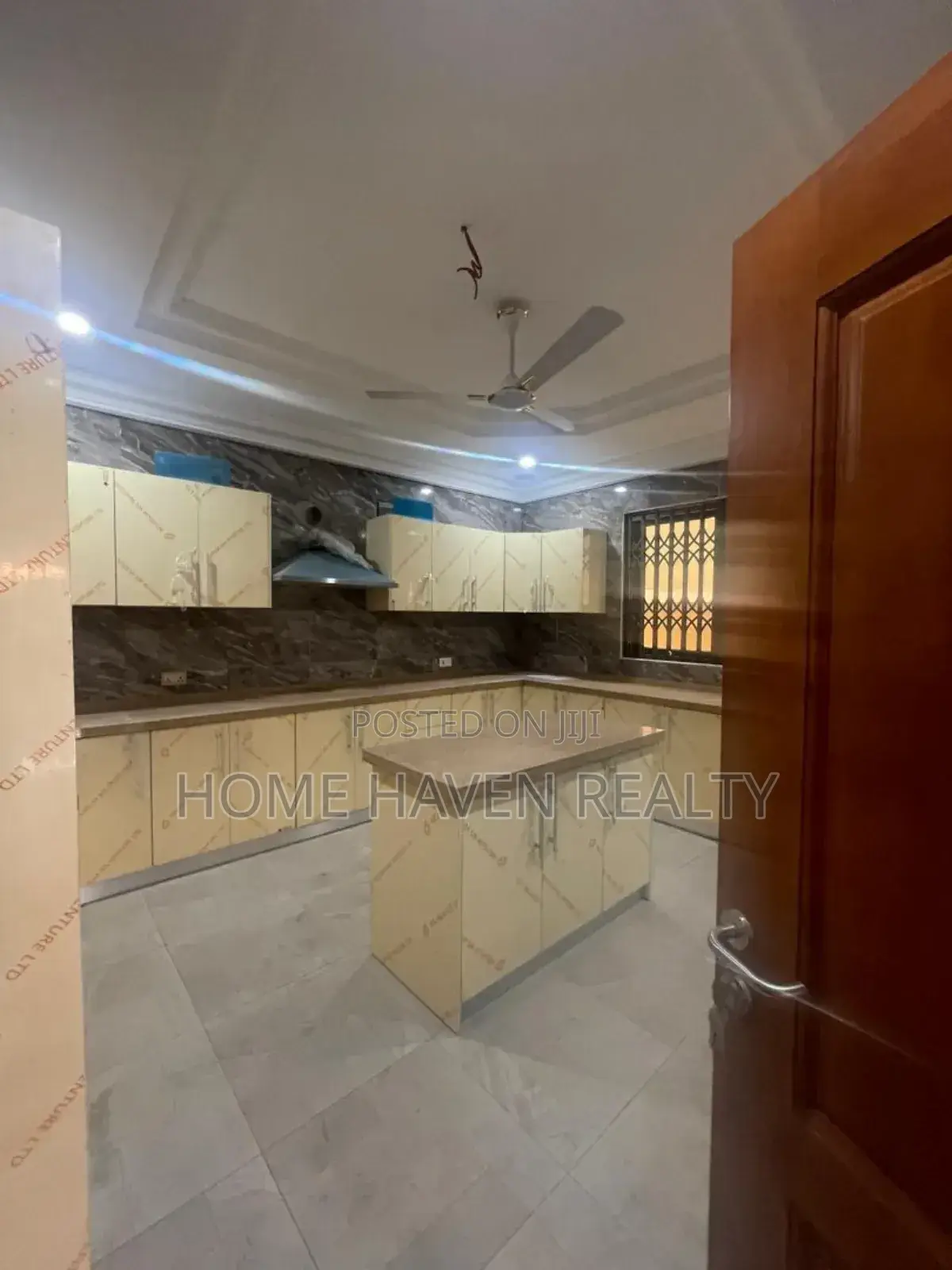 5bdrm Mansion in Dzorwulu for rent in Dzorwulu