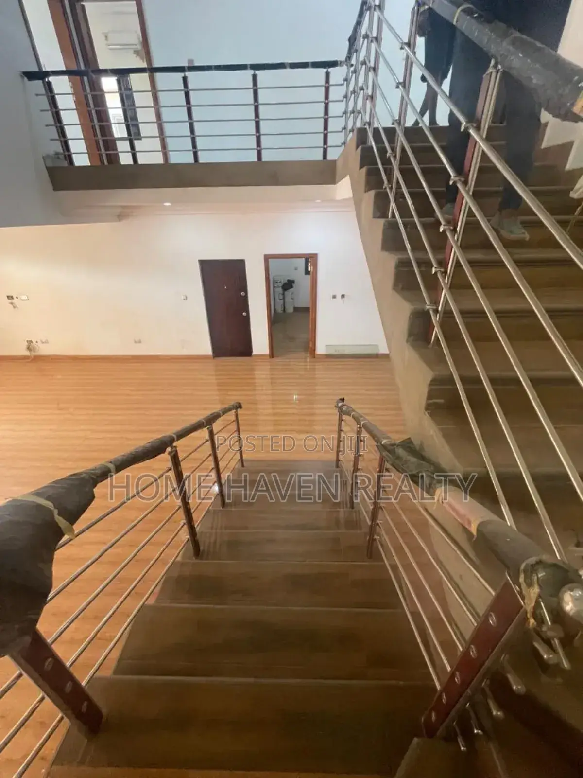 5bdrm Mansion in Dzorwulu for rent in Dzorwulu