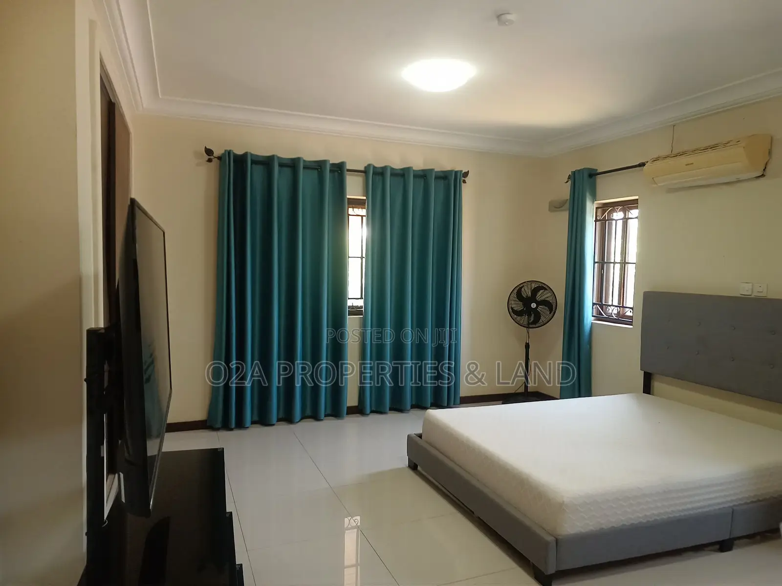 Furnished 5bdrm House in Sakumono for sale in Sakumono