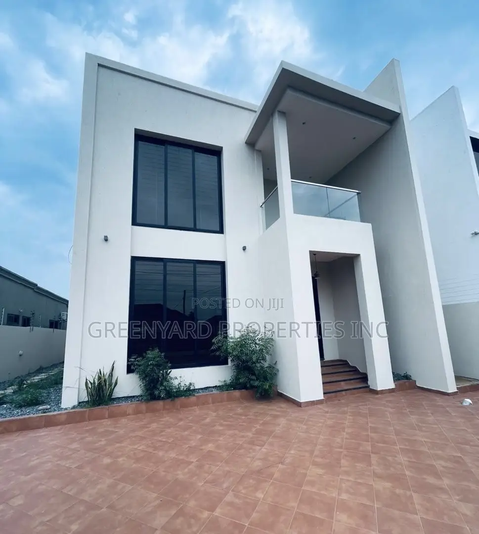 4bdrm House in Lakeside for sale in Lake Side Estate