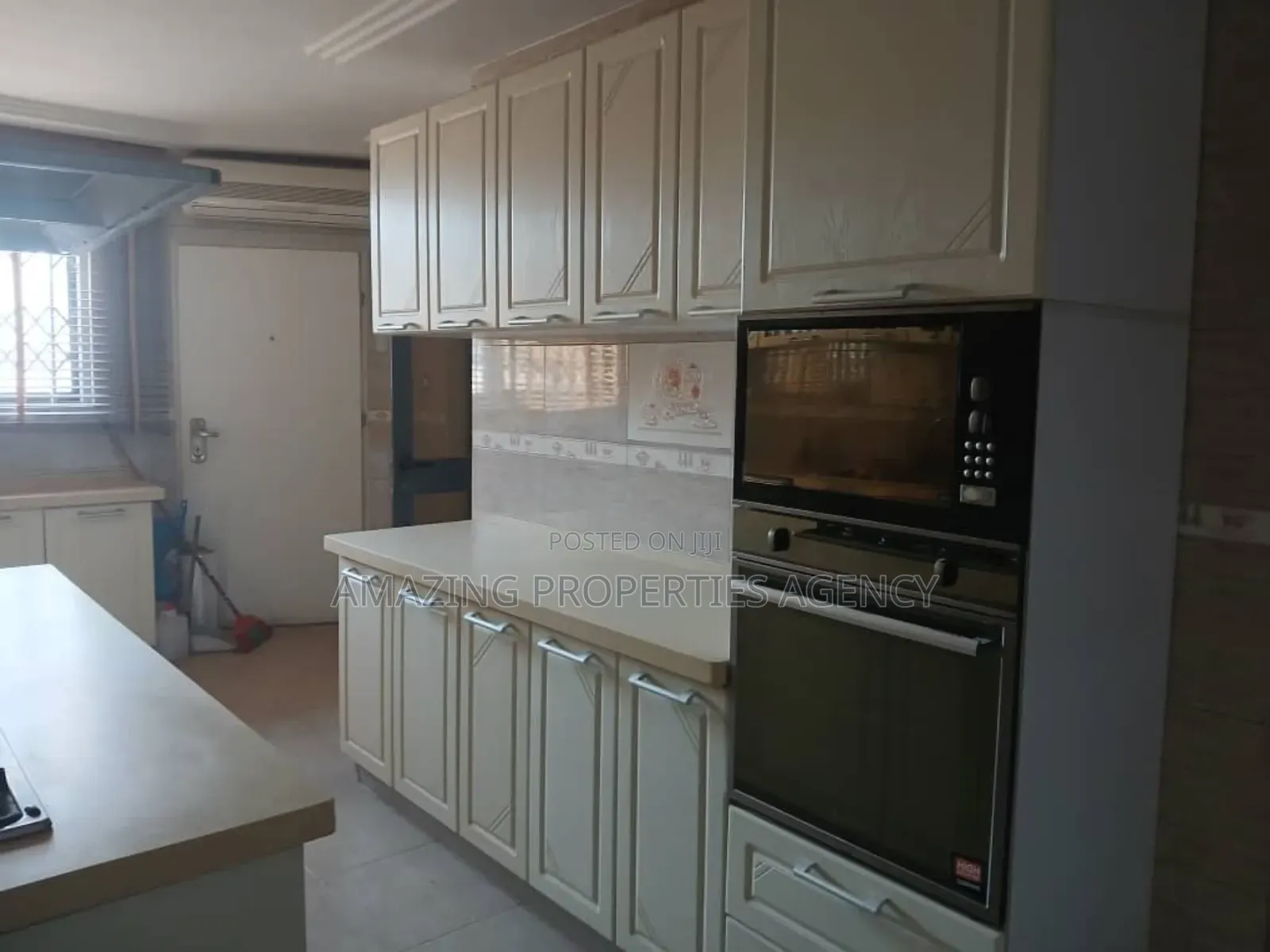4bdrm House in East Legon for sale in East Legon