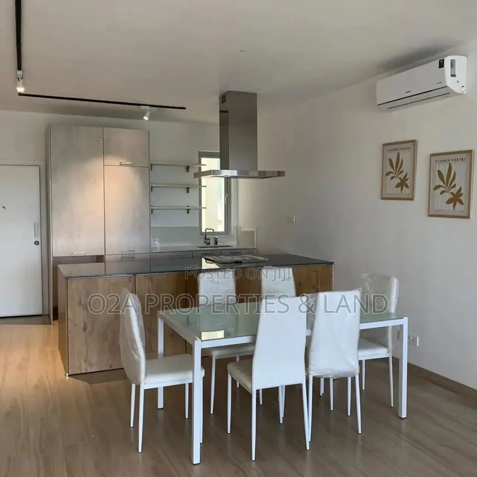 2bdrm Apartment in Cantonments, Prisons for sale in Prisons