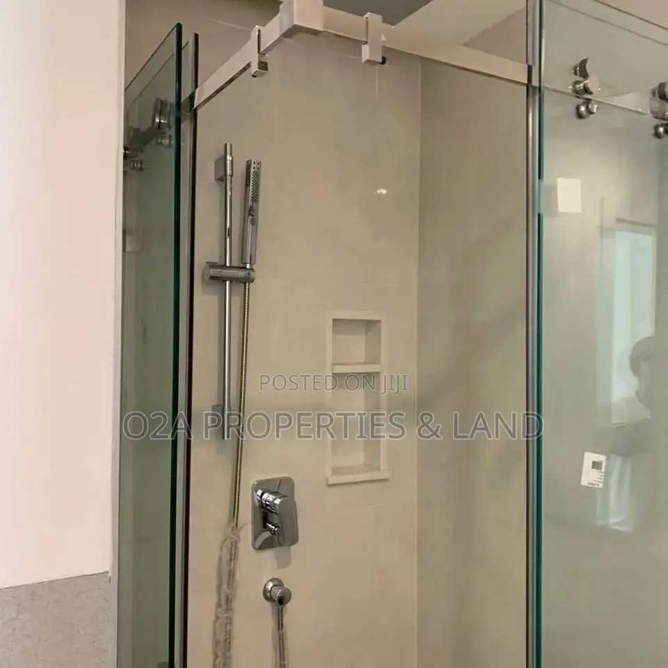 2bdrm Apartment in Cantonments, Prisons for sale in Prisons
