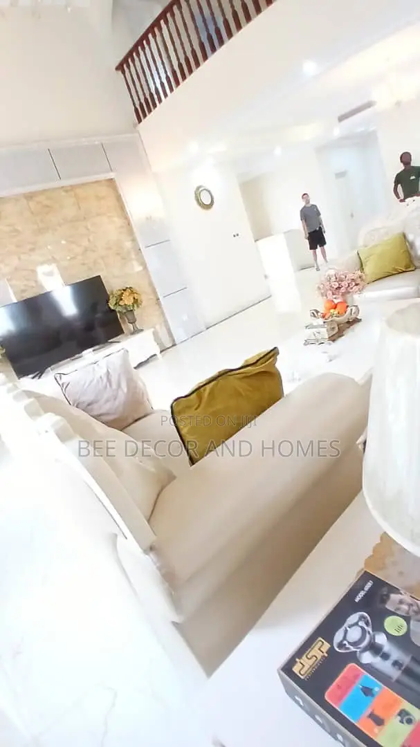 Furnished 5bdrm House in Bee Decor & Homes, Pillar 2 for sale in Pillar 2