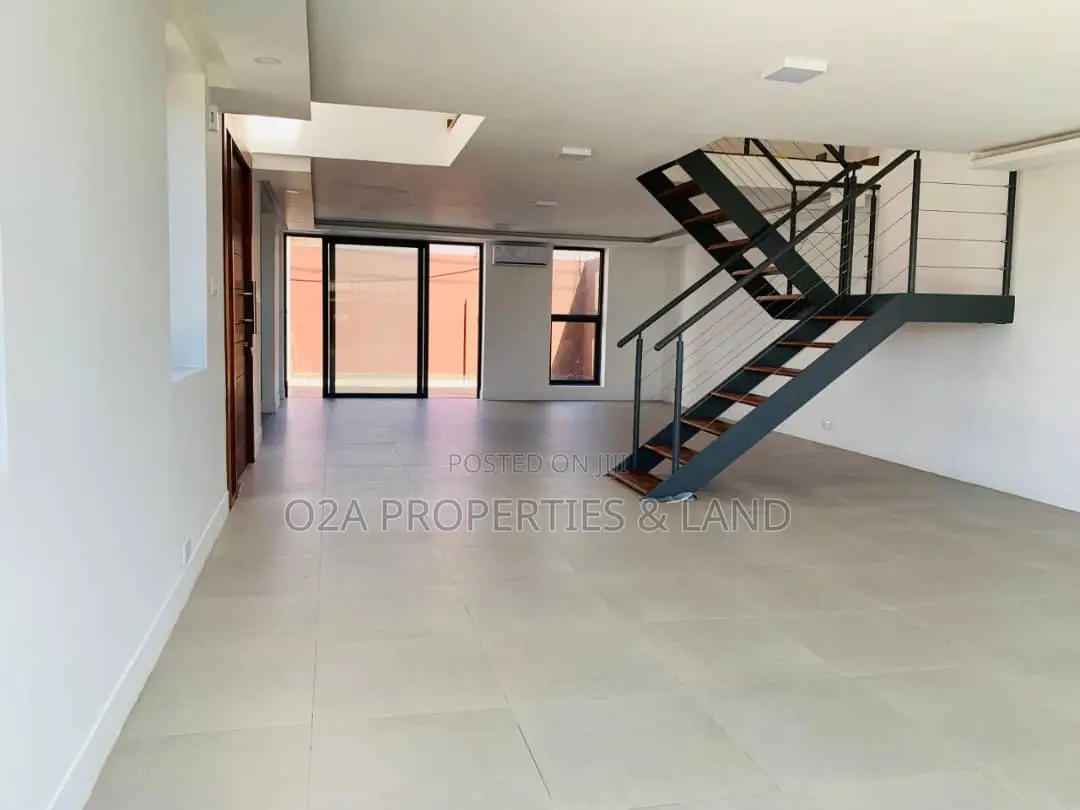 3bdrm House in South Labadi, Olympia for sale in Olympia