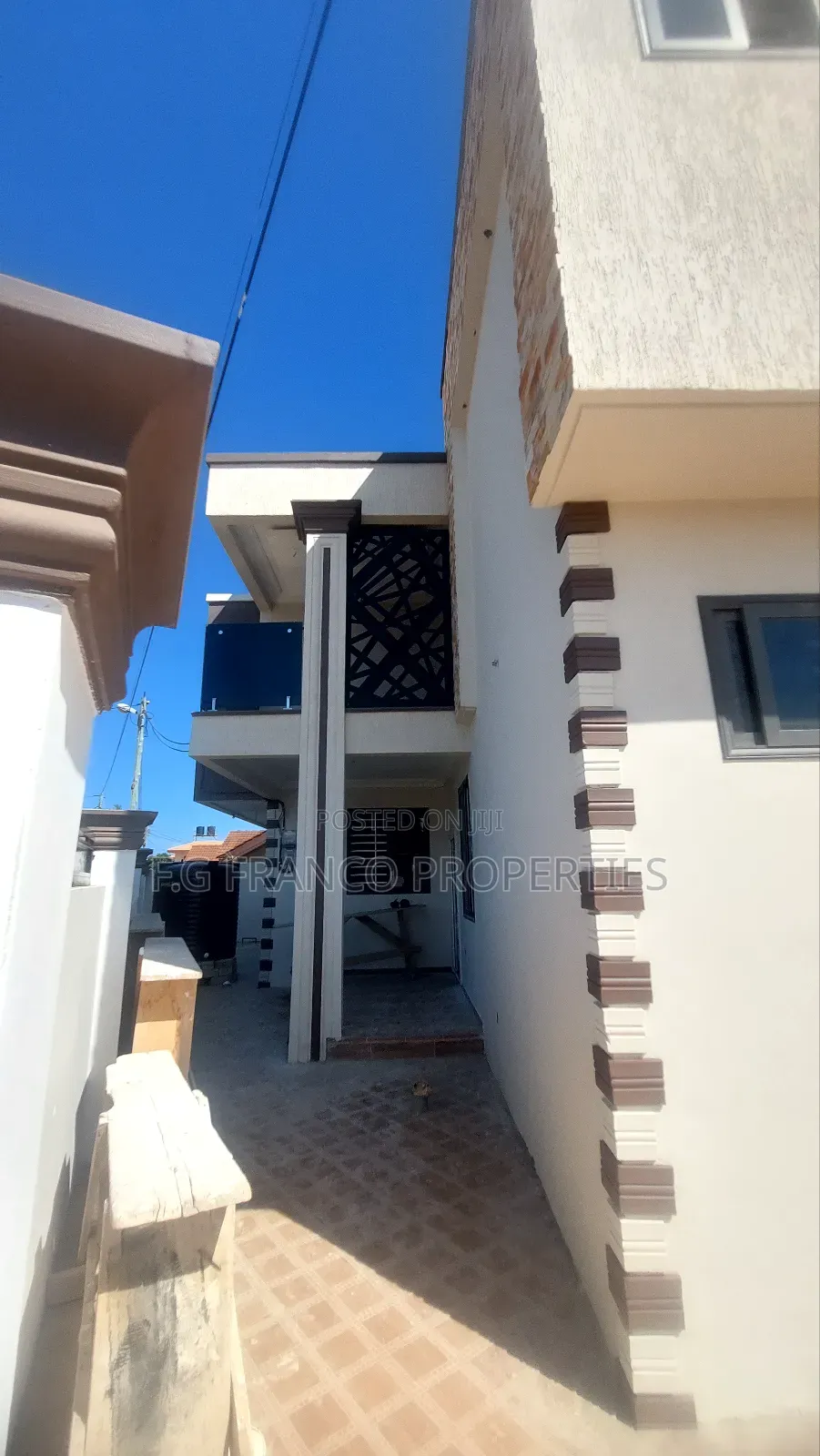 4bdrm House in Kg. Franco, Spintex for sale in Spintex