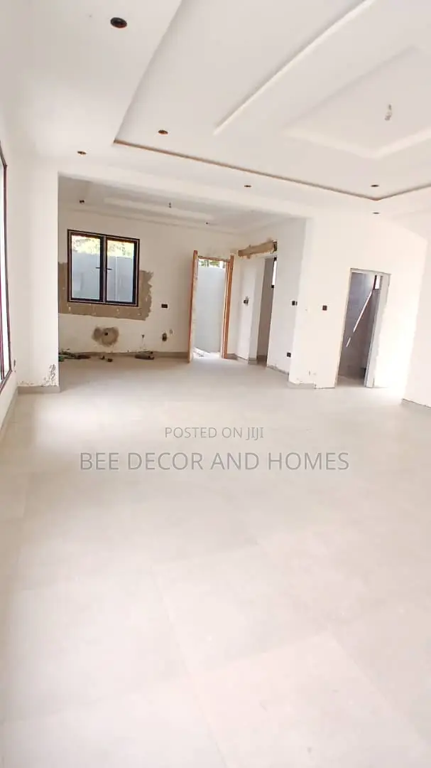 3bdrm Townhouse/Terrace in Bee Decor & Homes, West Legon for sale in West Legon