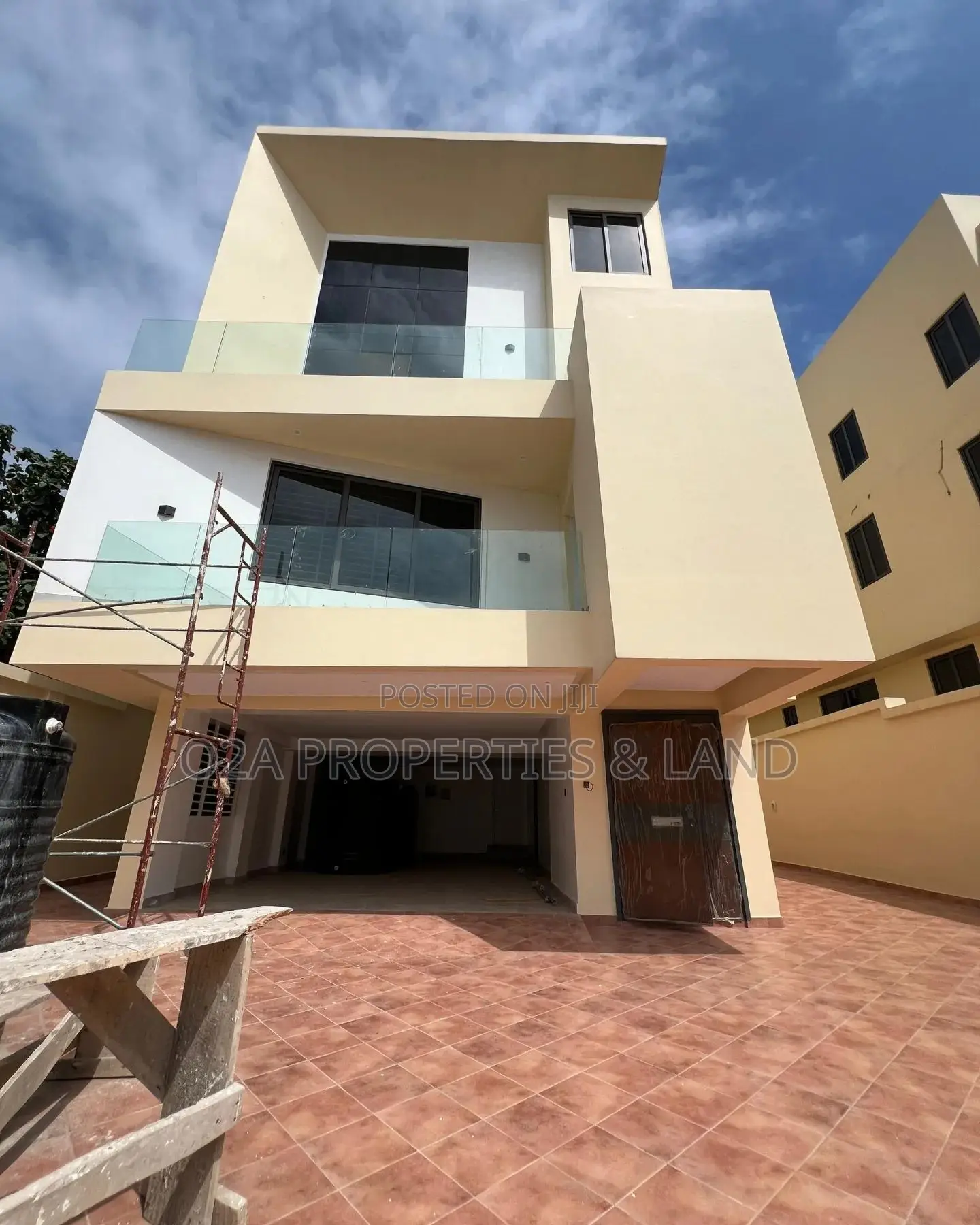 6bdrm House in Dzorwulu for sale in Dzorwulu