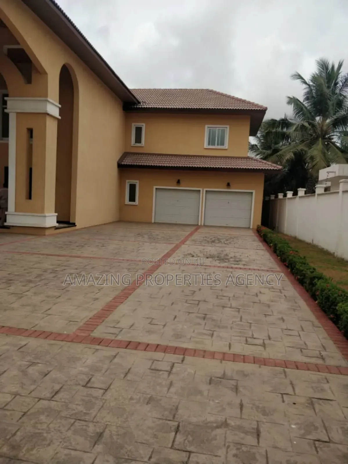 5bdrm House in Adjiriganor for sale in Adjiriganor