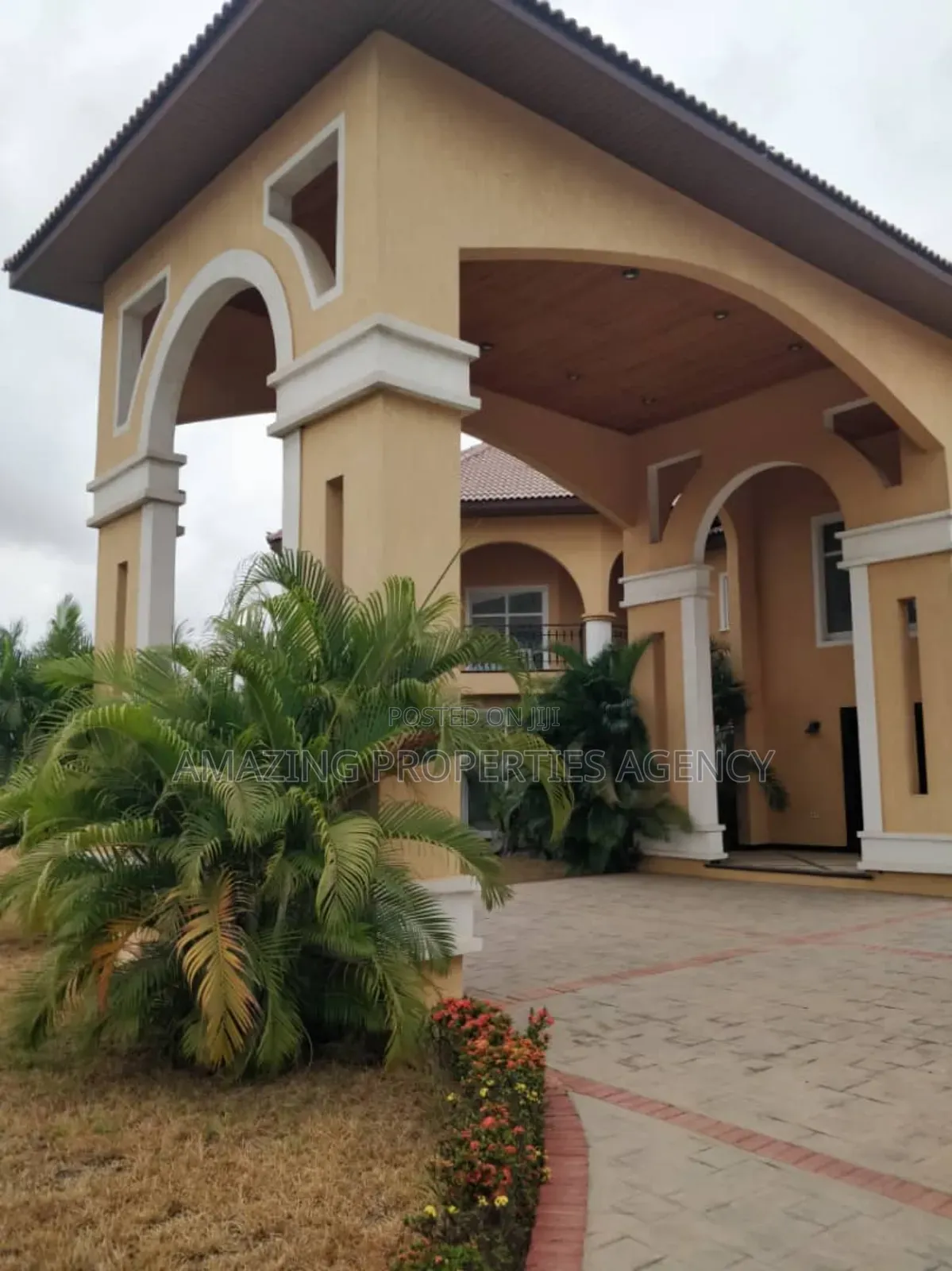 5bdrm House in Adjiriganor for sale in Adjiriganor