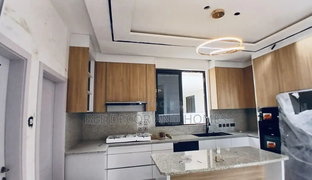 4bdrm Mansion in Bee Decor & Homes, East Legon for sale in East Legon