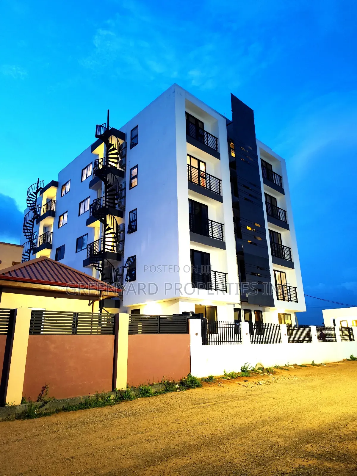 2bdrm Apartment in American House, East Legon for rent in East Legon