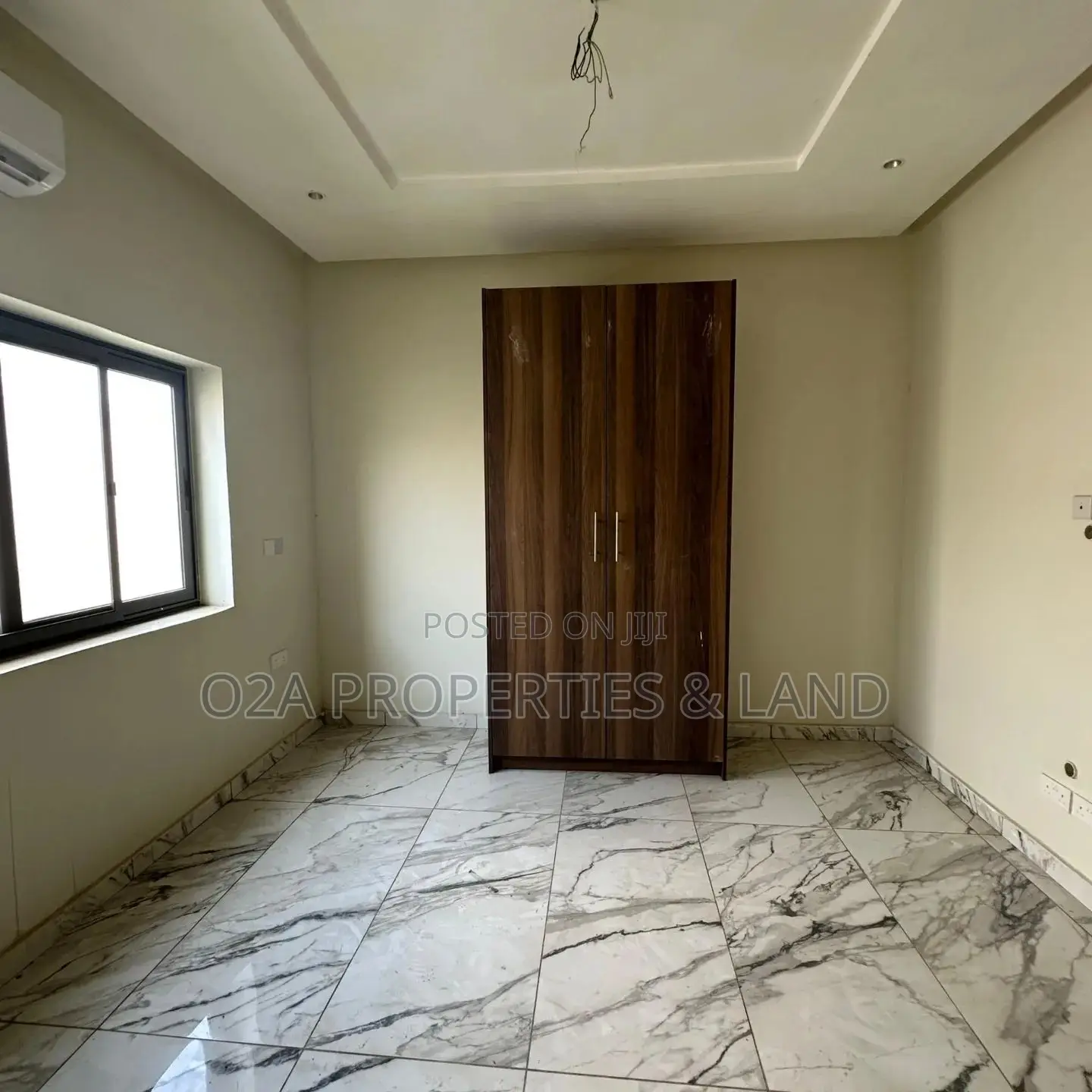 4bdrm House in East Airport for sale in Airport Residential Area