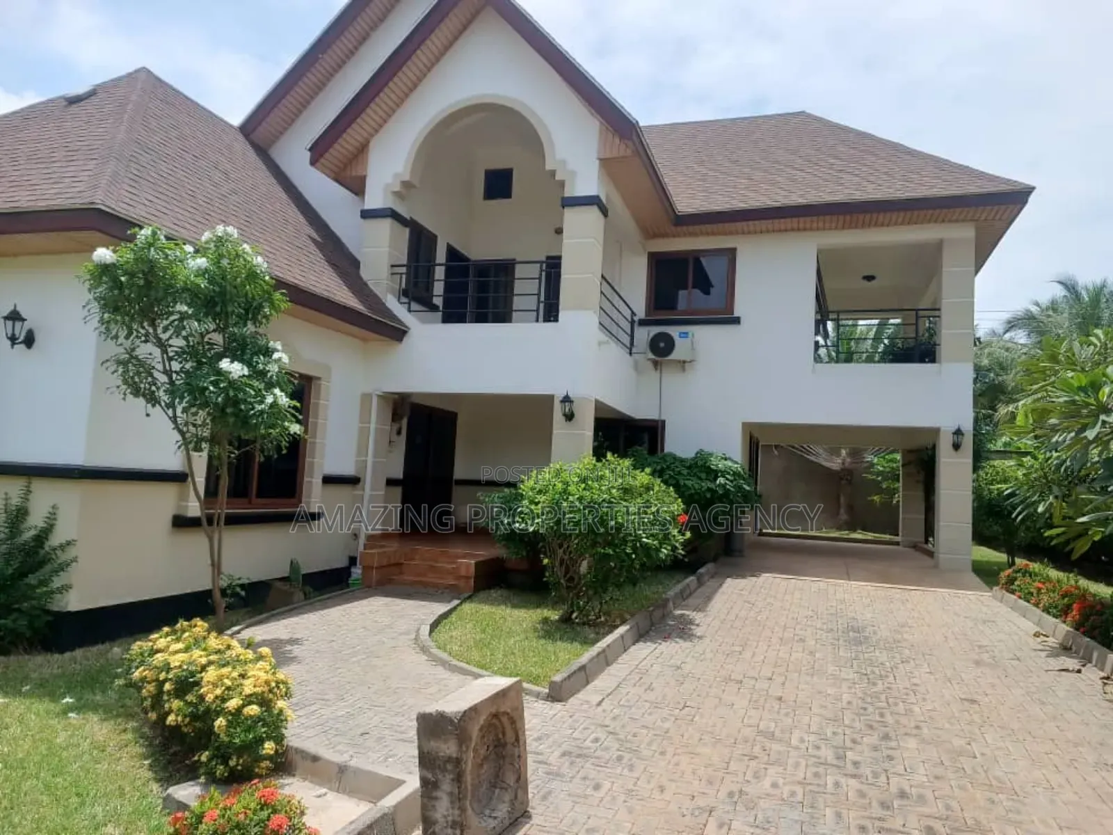 4bdrm House in Sakumono for rent in Sakumono