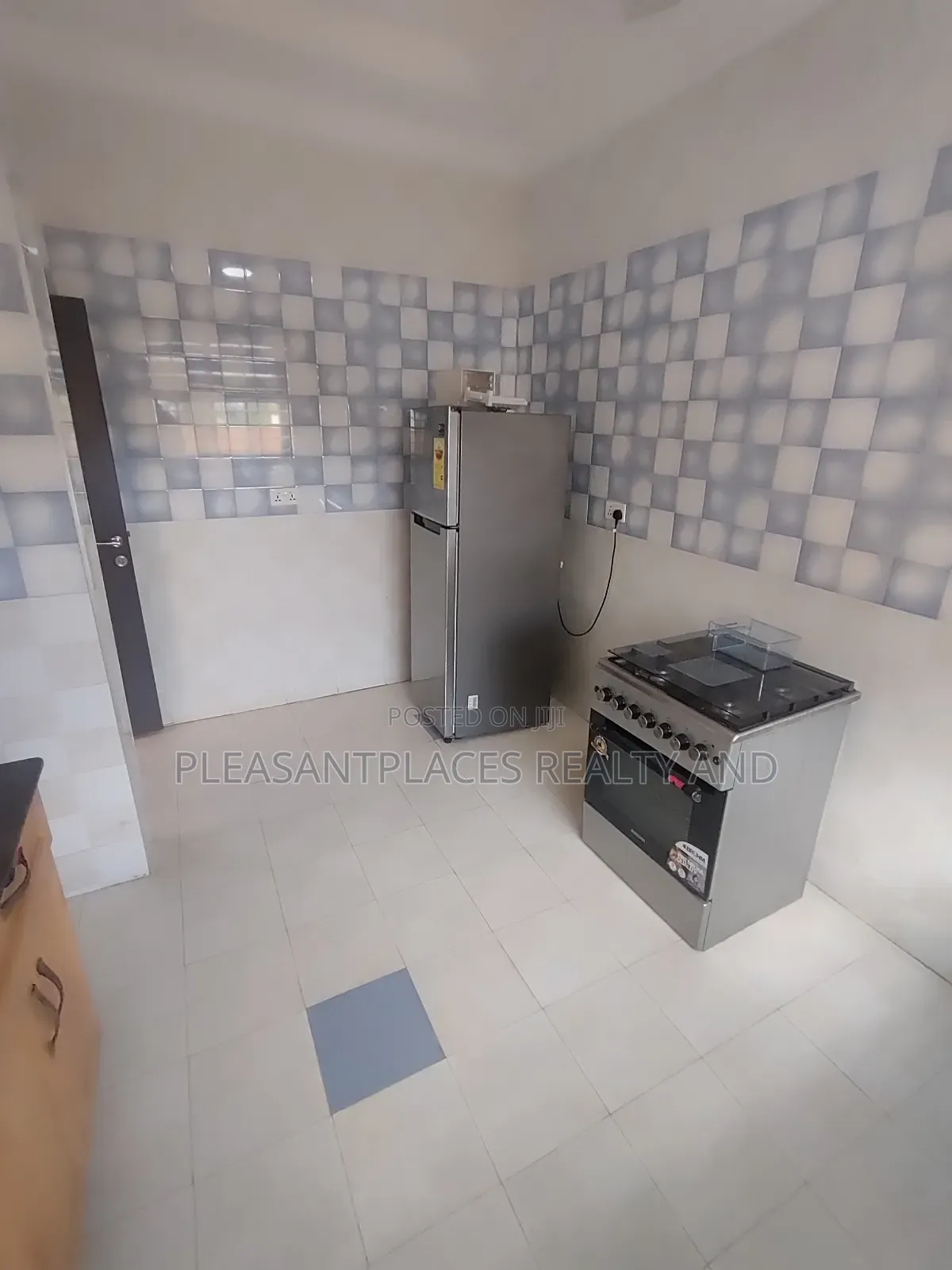 Furnished 3bdrm Apartment in Pleasantplaces, East Legon for rent in East Legon
