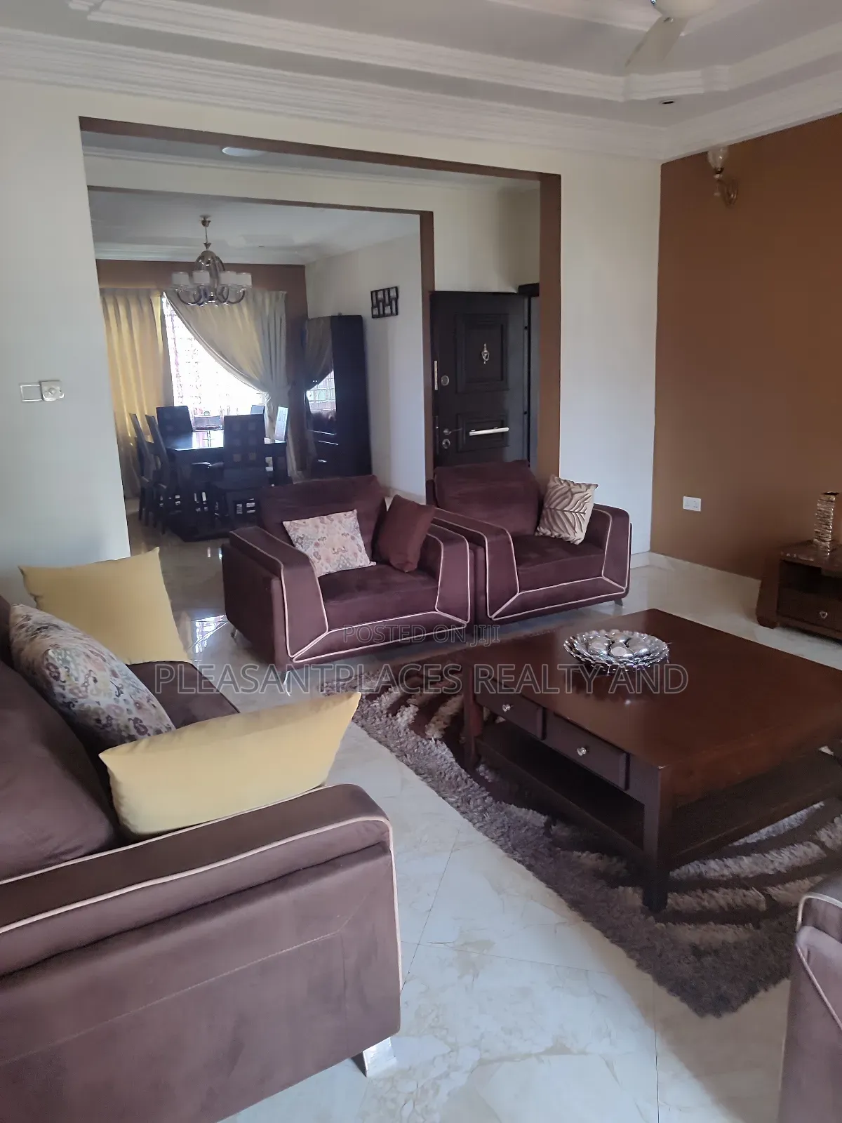 Furnished 3bdrm Apartment in Pleasantplaces, East Legon for rent in East Legon