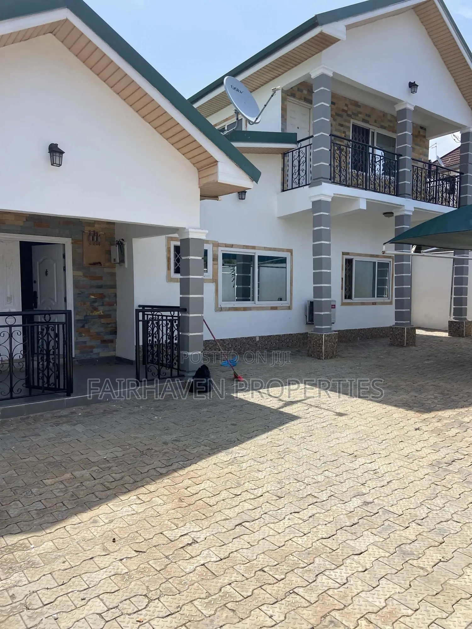 5bdrm House in East Airport for rent in Airport Residential Area