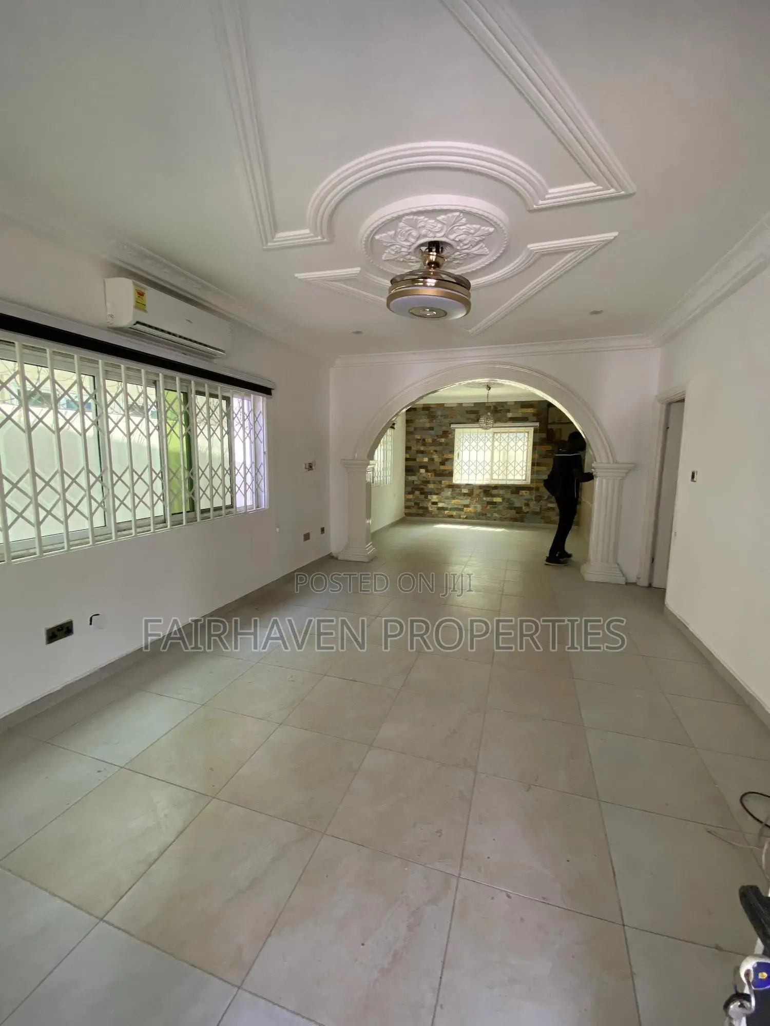 5bdrm House in East Airport for rent in Airport Residential Area
