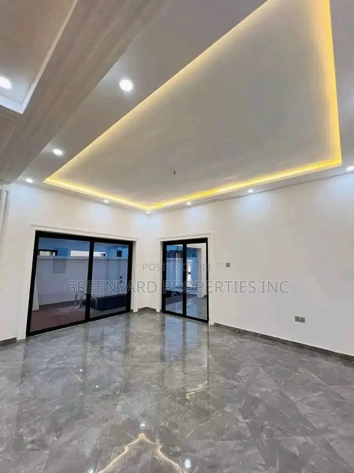 5bdrm House in Adjiringanor, East Legon for sale in East Legon