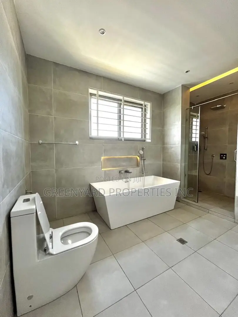 4bdrm House in West Trassaco, Adjiriganor for sale in Adjiriganor
