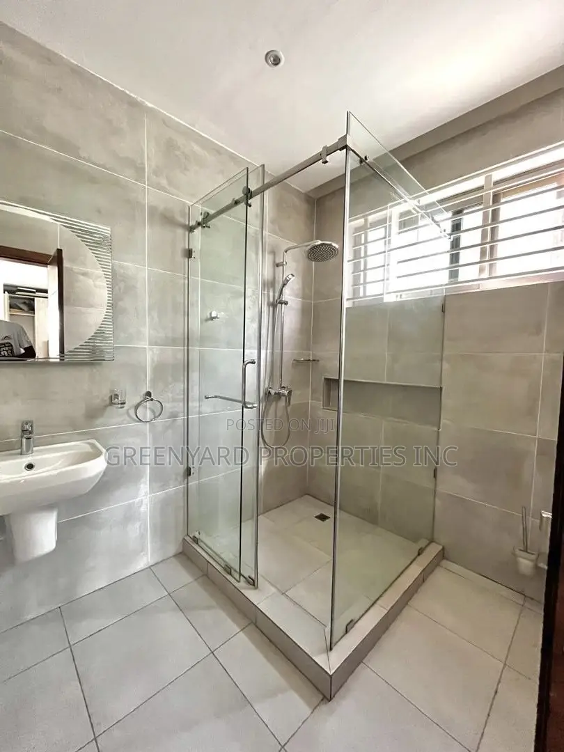 4bdrm House in West Trassaco, Adjiriganor for sale in Adjiriganor