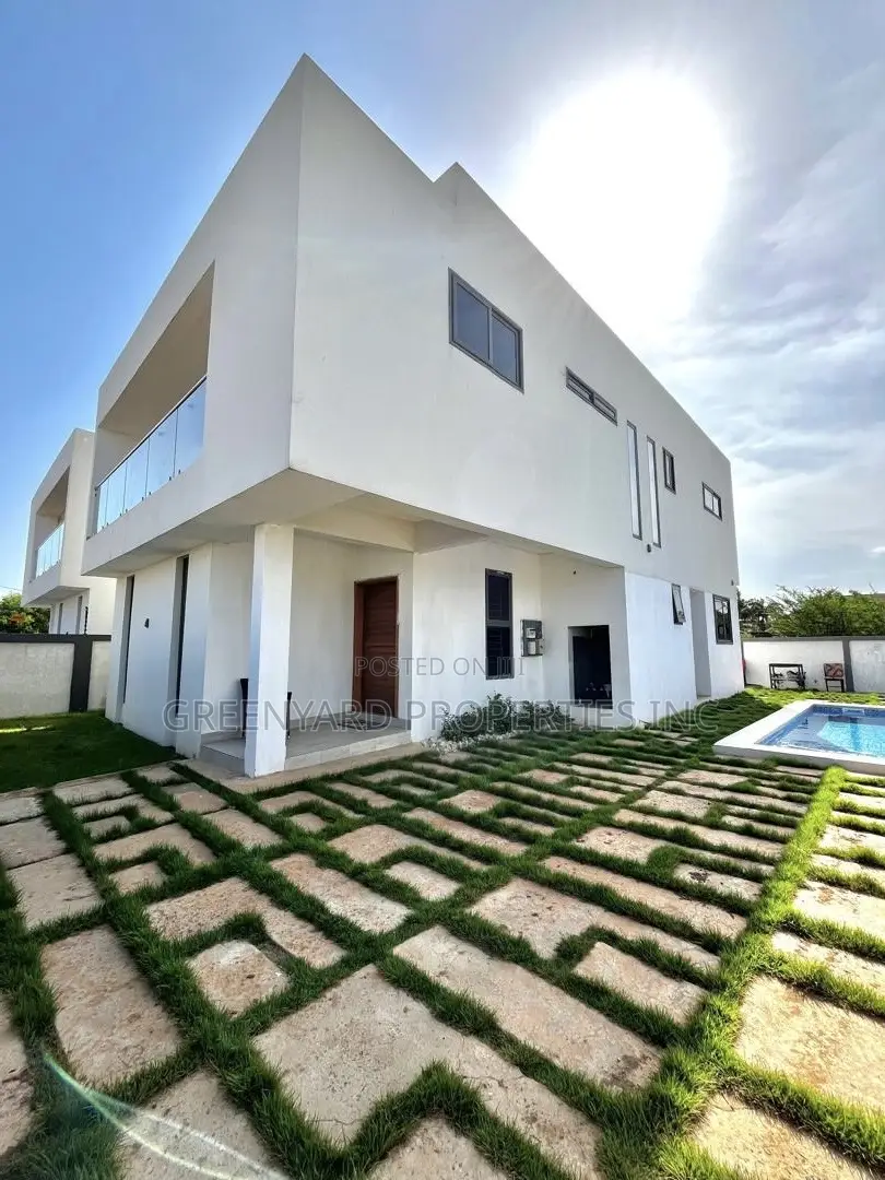 4bdrm House in West Trassaco, Adjiriganor for sale in Adjiriganor