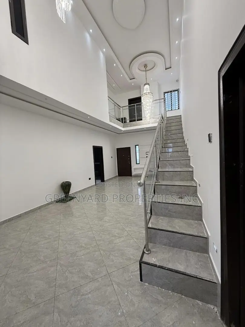 7bdrm Mansion in East Legon Hills for sale in East Legon