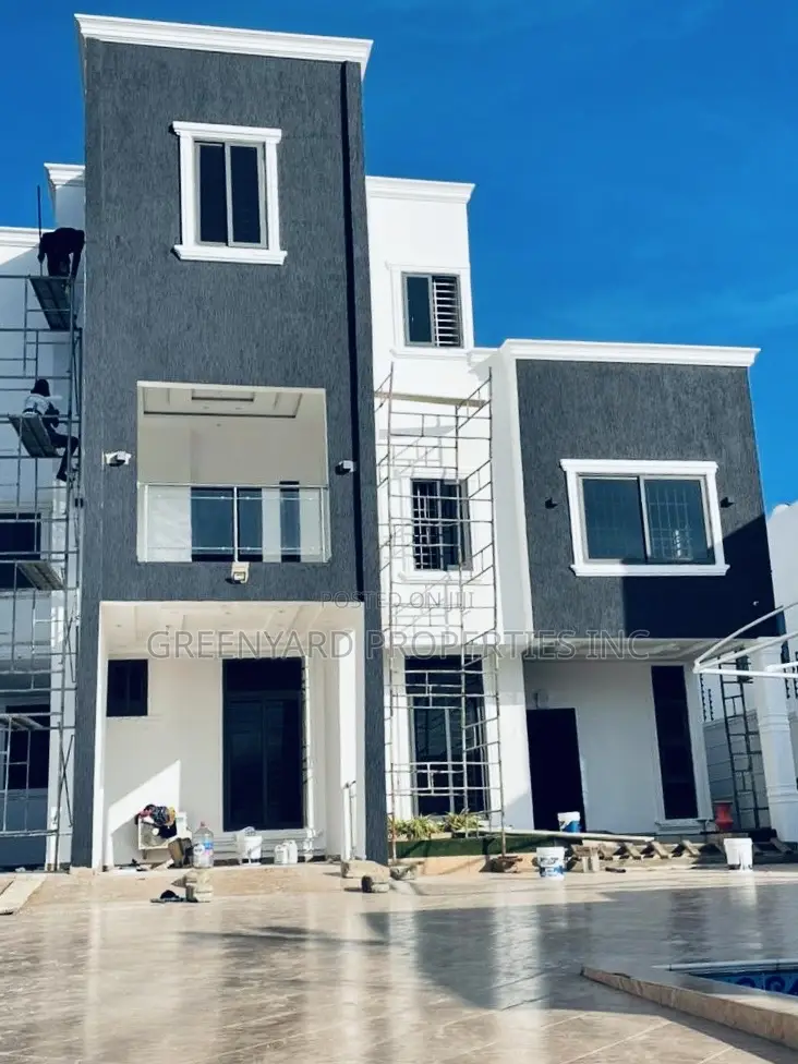 7bdrm Mansion in East Legon Hills for sale in East Legon